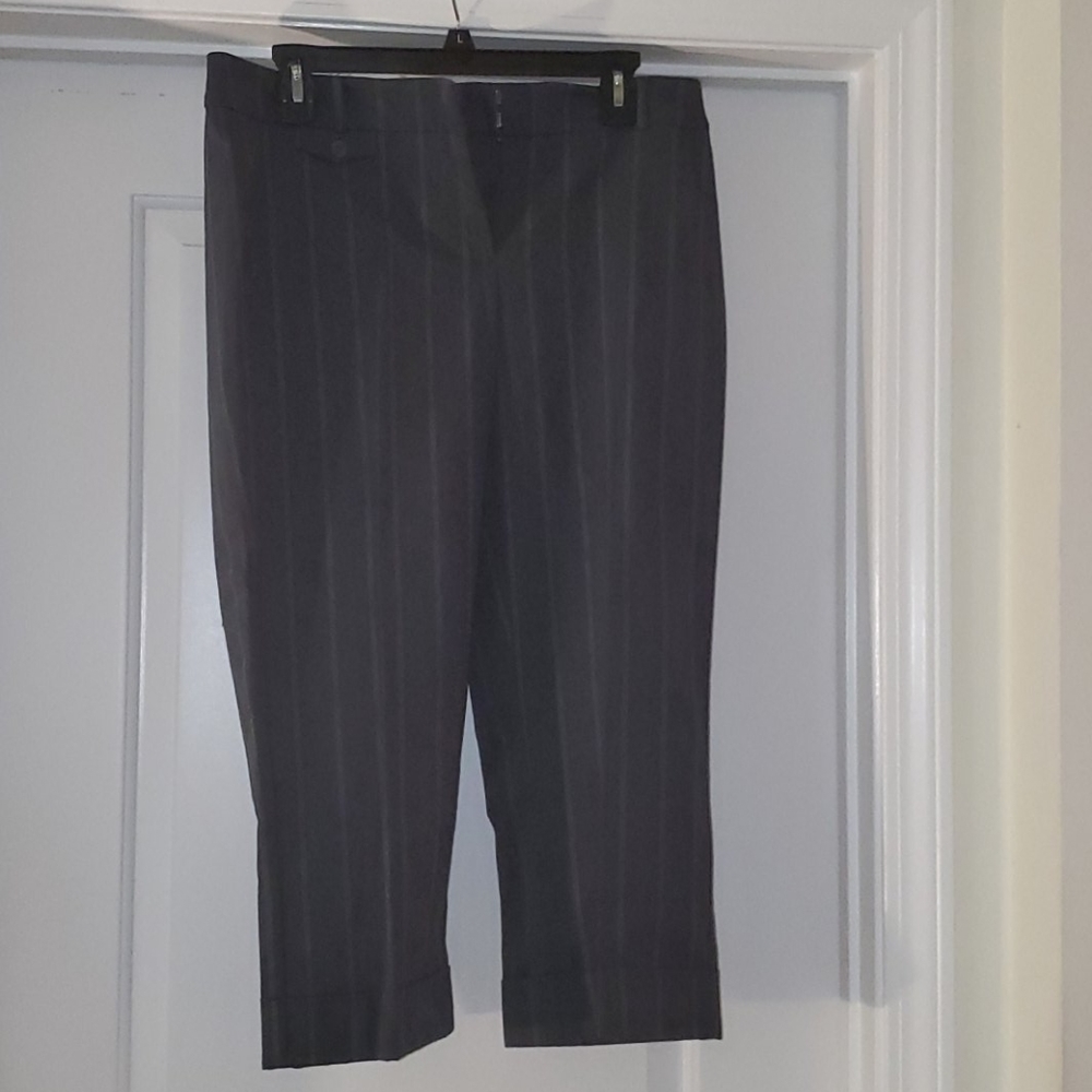 Capri pants